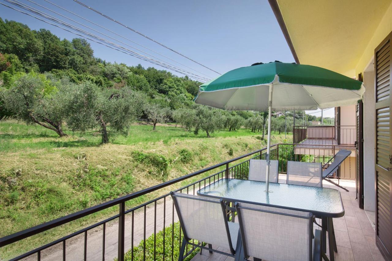 Apartment Prefontana With Pool Bardolino Ngoại thất bức ảnh